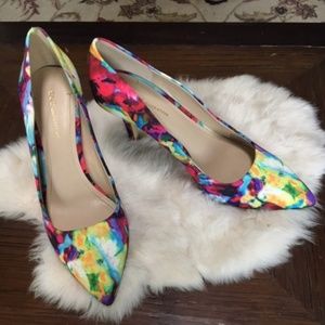 BCBG Generation Gaminkh Pump